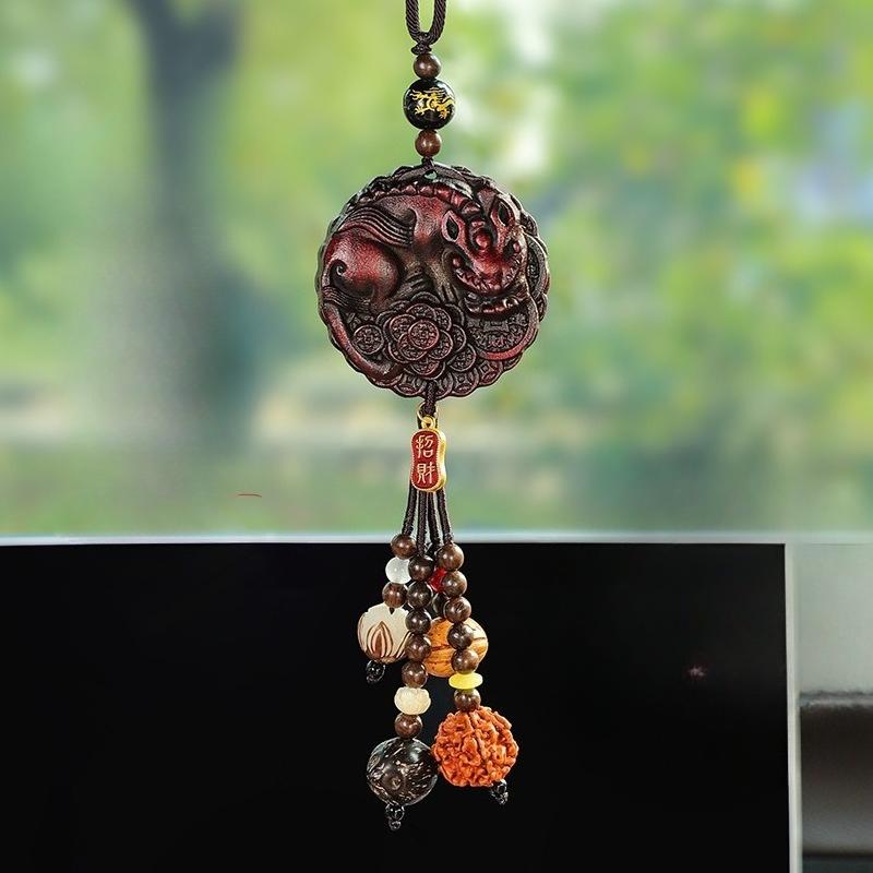 New Model Interior Decorative Item for Baishan Auto - Walnut Car Rearview Mirror Hanger - Decorative Car Accessory