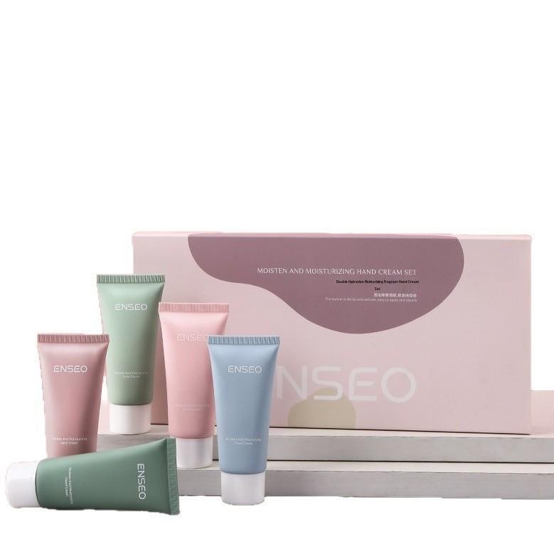 Autumn/Winter Fragrance Hand Cream: Moisturizing, Hydrating, Prevents Dryness, Compact, Aesthetic, Perfect Gift.