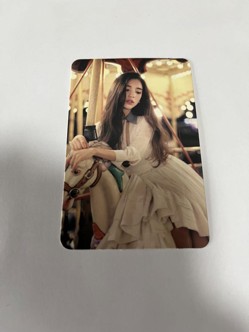 

[USED] LOONA Girl of the Month Heejin ViViD Trading Card