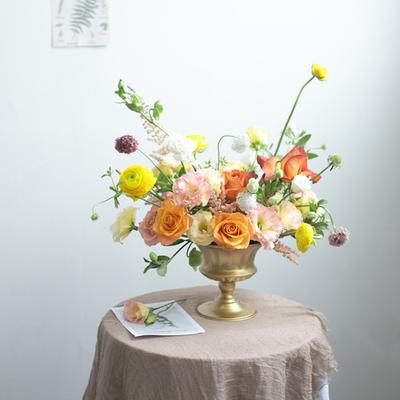 Vaso in Metallo Dorato Vaso Vintage Lucido Portafiori da Tavolo da Pranzo per Composizioni Floreali Centrotavola Decorazione Casa Matrimonio