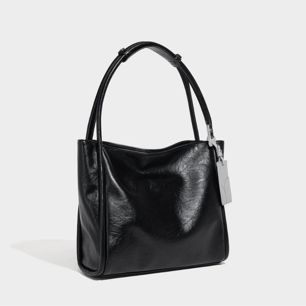 Autumn Winter Versatile New High-End Fashion Large Capacity Tote Bag 2024 Niche Design Commuter Shoulder Underarm Bag