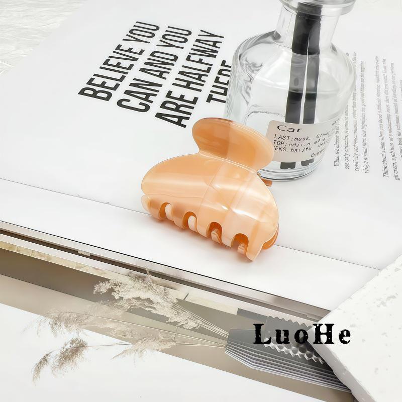 Luohe Korean Style High-End Small Claw Sweet Temperament Hair Clip for Women - Exquisite Half-Up Shark Hair Accessory