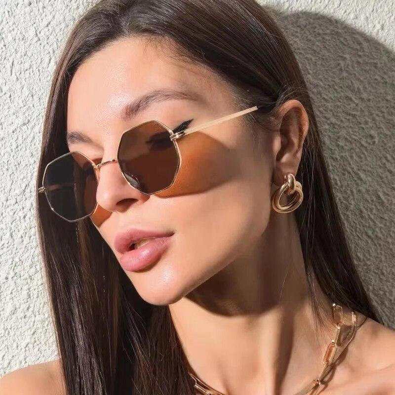 Luxusní čtvercové sluneční brýle Muž Žena Móda Malý rám Polygonové sluneční brýle kovové Vintage Retro Octagon Gafas De Sol
