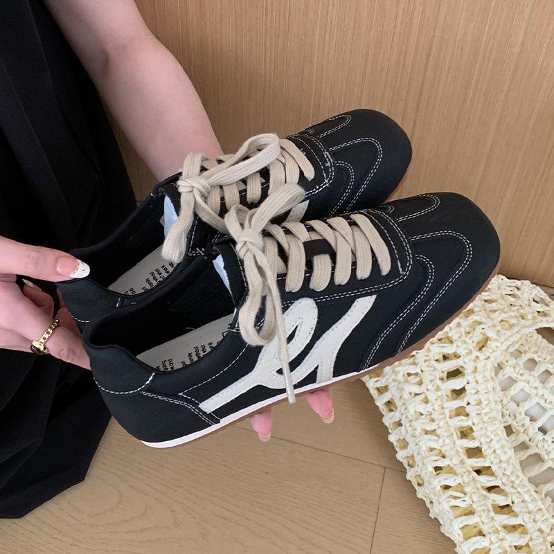 

Ретро маленькие белые туфли женские 2025 новый летний универсальный мягкий подошвенный Agande тренировочные туфли нескользящие повседневные спортивные туфли 40