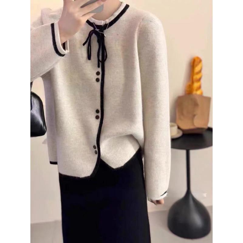 Autumn and Winter New Bow-tie Knitted Cardigan Women's Soft Waxy Loose Age-reducing Single-breasted Sweater Jacket