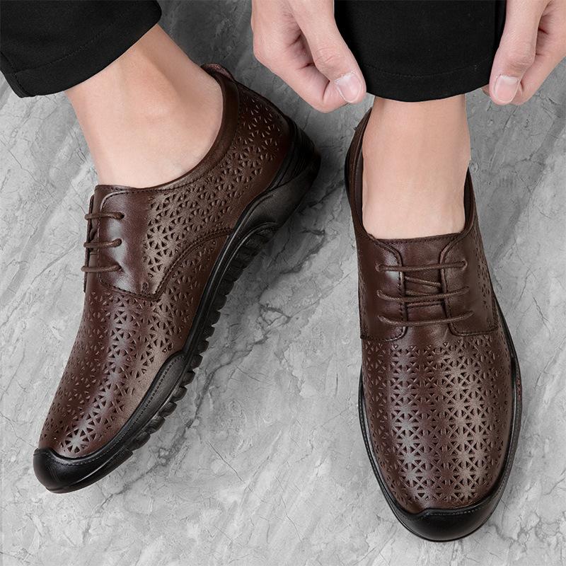 Men's shoes 2025 summer new fashion trend British style driving casual shoes round head lace-up hollow breathable leather shoes