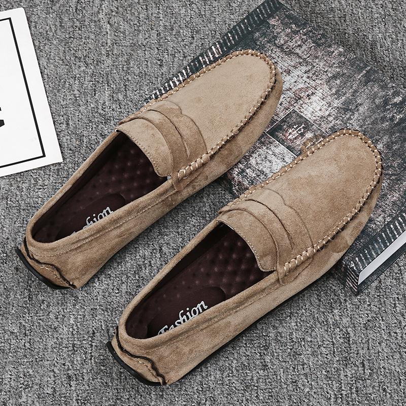 Fashion 2025 Spring Suede Lazy Loafers Lightweight Soft Bottom New Casual Men Breathable Flat Bottom Daily Simple Trendy Driving Shoes