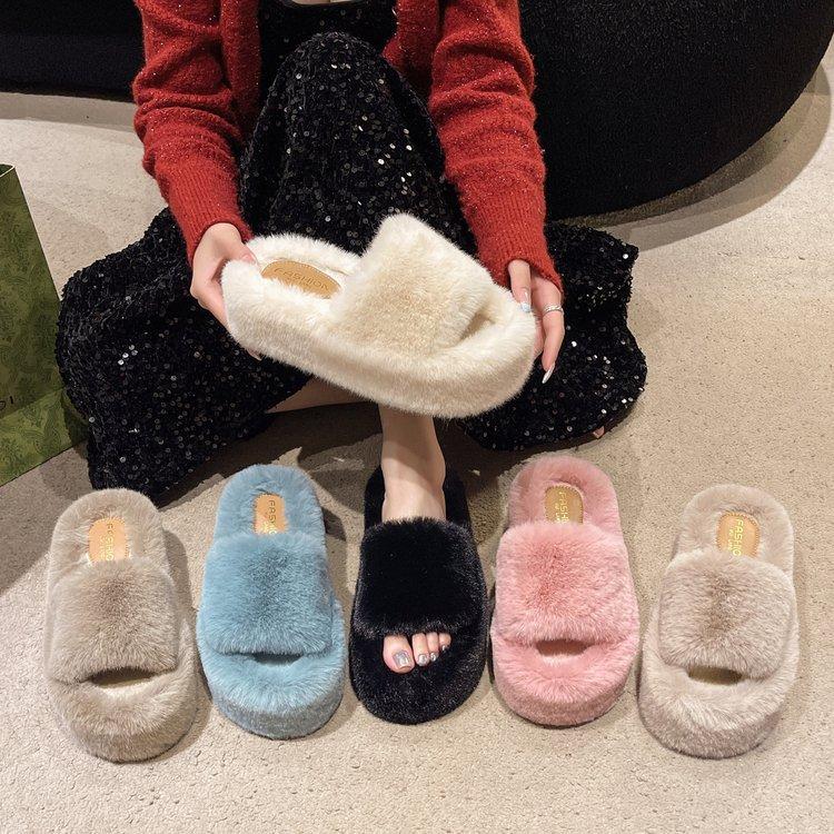 Thick-bottomed one-word fluffy slippers for women, new autumn and winter fashion home slippers for women