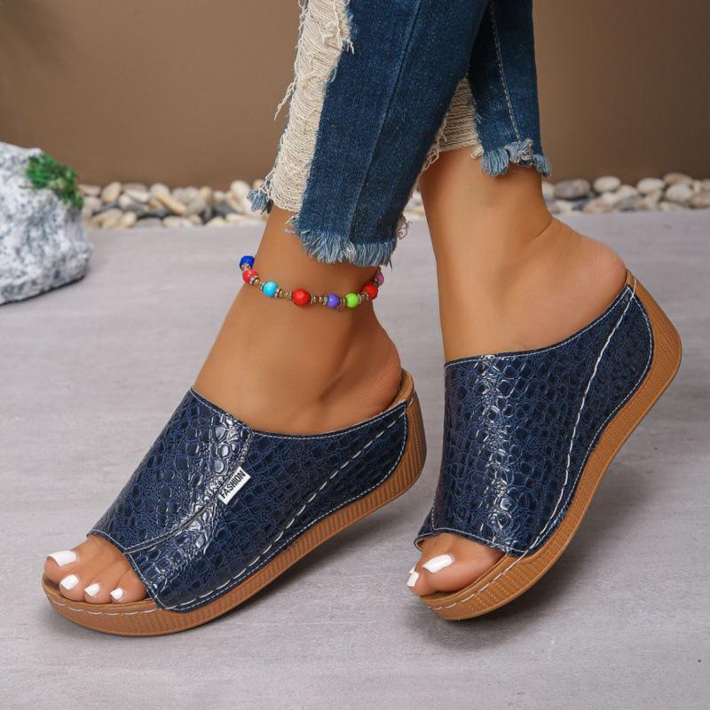 South East Asia New Wedge Heel Slippers Thick Bottom Sandals Casual Lightweight Large Size