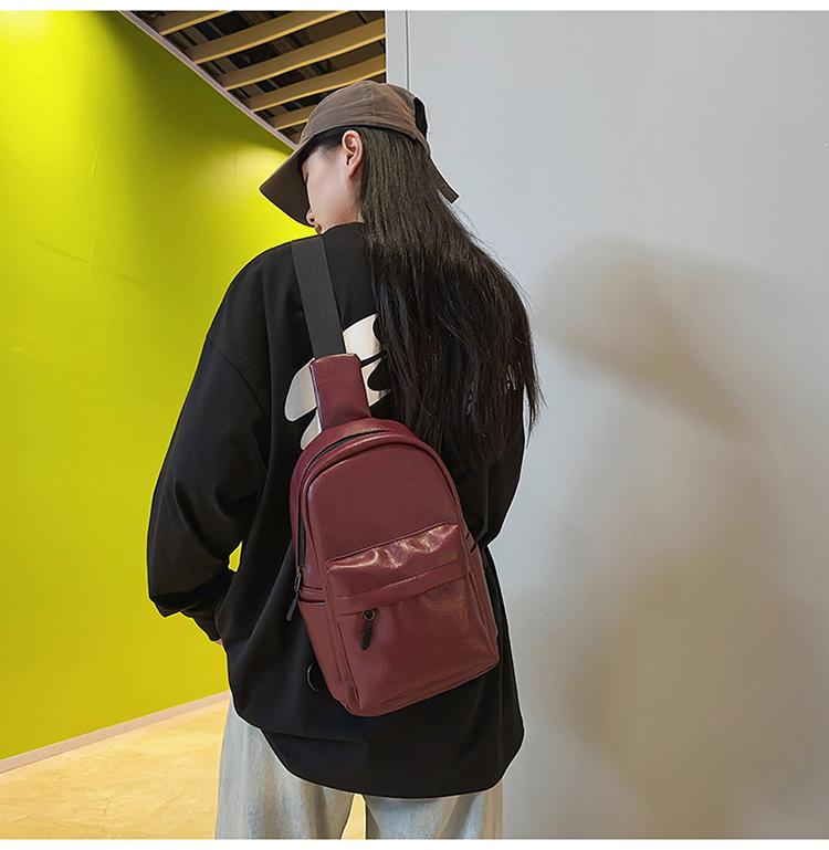 Charming choice! Oily leather large-capacity backpack, Korean version of fashion interprets the new style of women's commuting