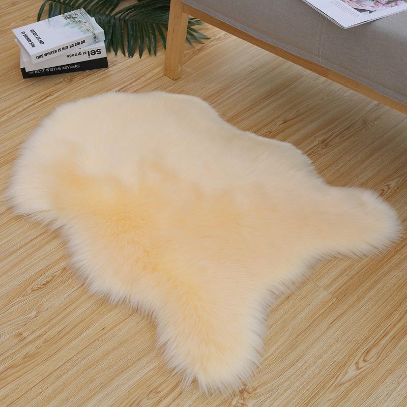 European Style Australian Imitation Wool Sheepskin Sofa Cushion Plush Rug for Living Room or Bedroom