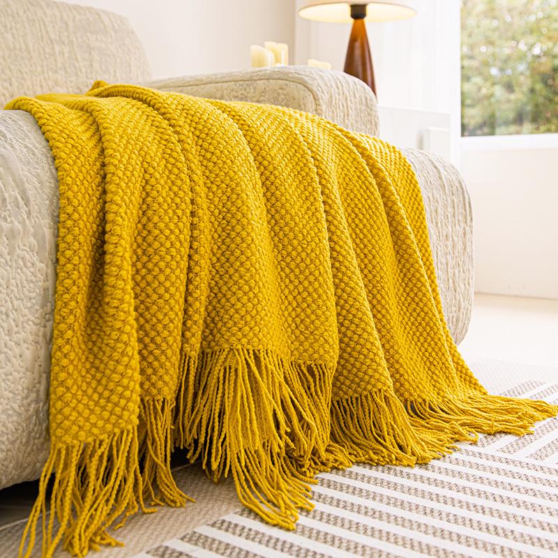 Nordic Retro Knitted Blanket – Perfect for Bedroom, Office, Airplane, or Air Conditioning Use.