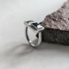Серебряное кольцо с натуральным сапфиром 1.735ct, фианитами, вес изделия 3,18 гр (2202486)