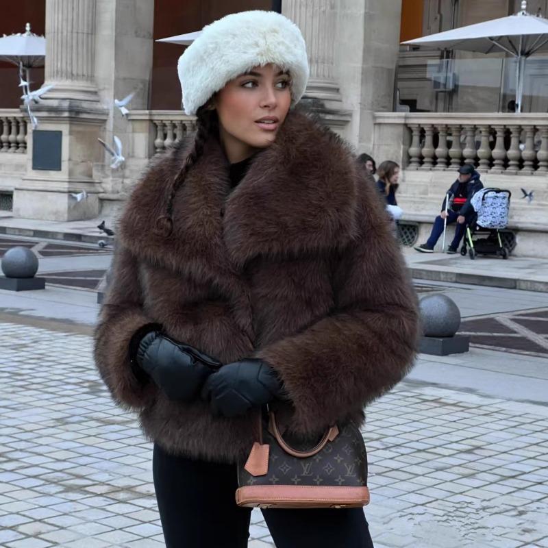 High-quality environmentally friendly fur coat large lapel collar short fur coat fashionable imitation fox fur coat