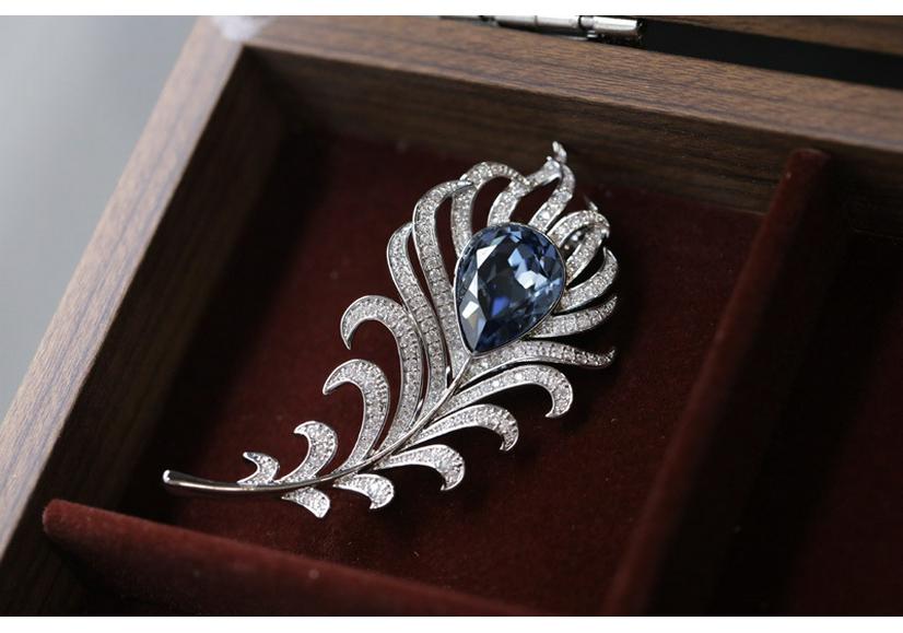 Bo Xin Yun High-End Blue Crystal Feather Brooch with Zirconia Pin