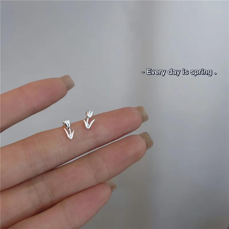 New Minimalism Earring 925 Silver Needle Allergic Protection Mini Small Heart Stud Earrings for Women Girls Jewellery