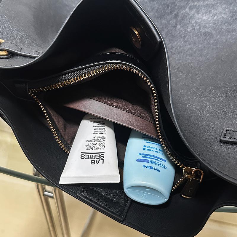 Tote Bag Autumn/winter New Frosted Bag Women's Simple Large Capacity Tote Bag High-end Commuting Shoulder Bag