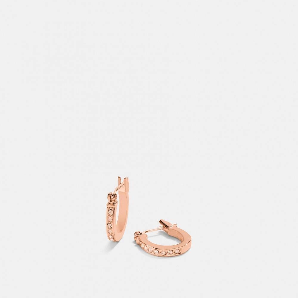 

Серьги Huggie Coach Pave Signature