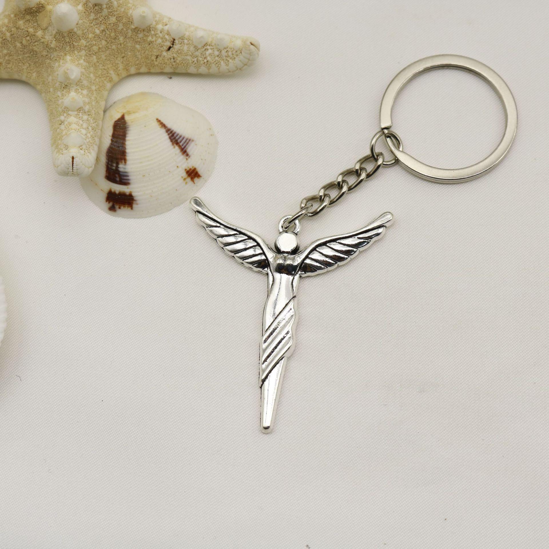 Heein Angel Keychain Pendant: Simple and Stylish