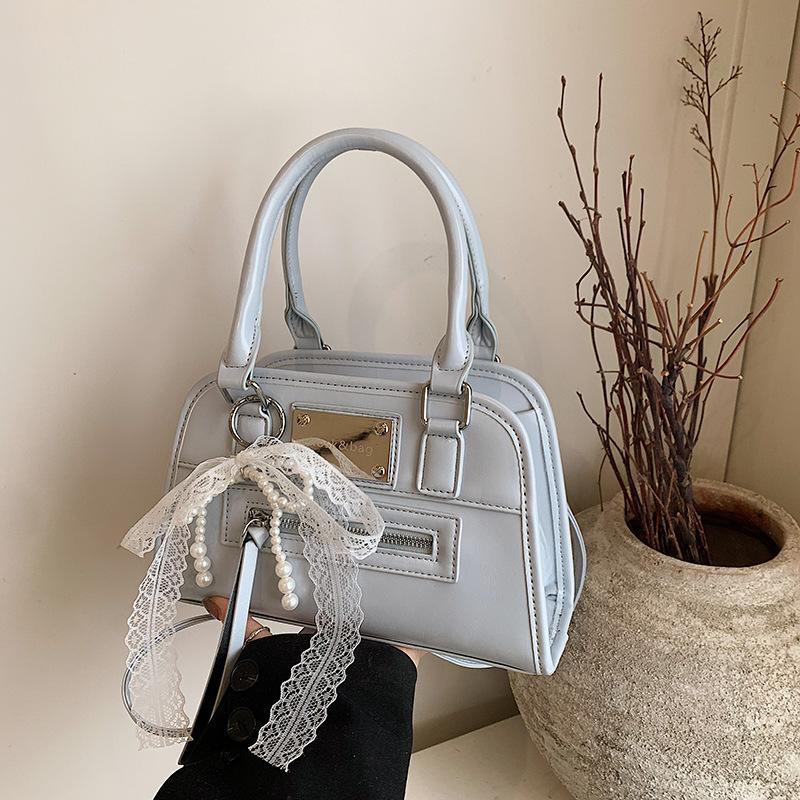 Portable Trend Tote Bag Women's 2025 Spring New Simple Casual Shoulder Bag Premium Versatile Trend Women's Bag