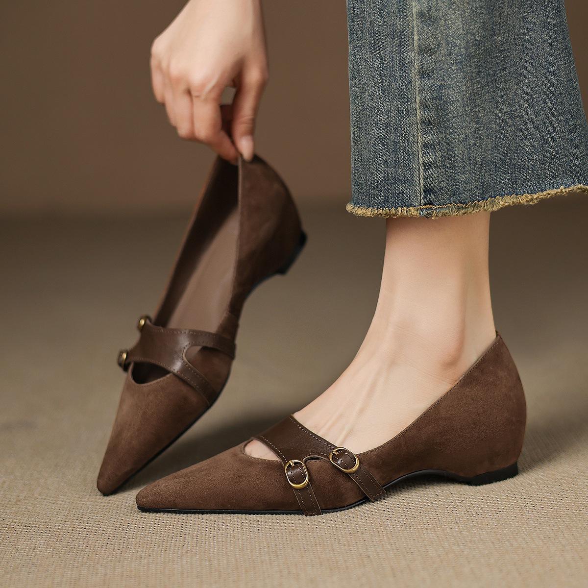 

French retro light mouth single shoes are thin, pointed, belt buckle, inner height increase, Mary Jane small leather shoes 42 коричневий