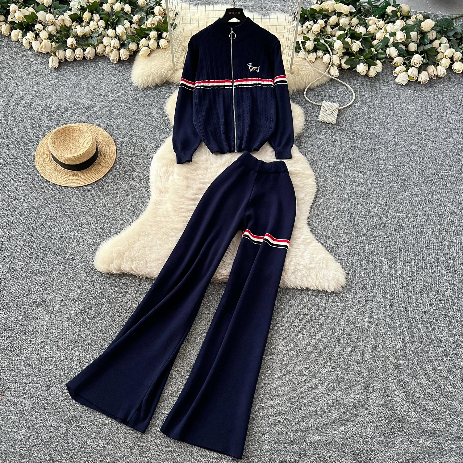 

Осень Зима Женская Мода Полосатый Вязаный Свитер Комплект из Двух Предметов Брюки Стойка Воротник Куртка на Молнии и Брючный Костюм с Широкими Штанинами One size темно-синий