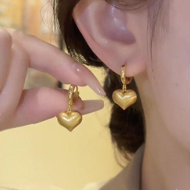 Gold Love Brushed Ear Buckle Temperament Simple and Versatile Design Sense Earrings Light Luxury Fashion Earrings Niche High Sense