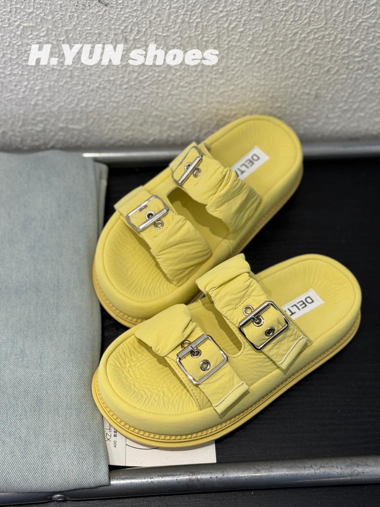 Leather Thick-soled One-word Slippers Women's 2025 Summer New Pleated Versatile Comfortable Soft-soled Beach Shoes Cool Slippers