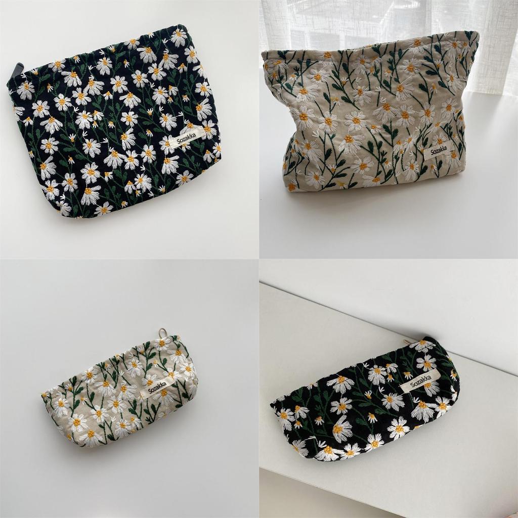 Capacity Large Portable Pen Bag Small Fresh Embroidery Daisy Makeup Style Bag