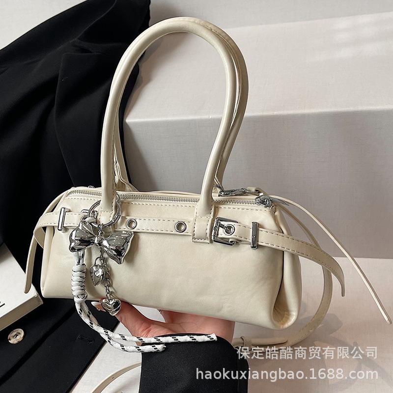 High sense super hot small bag women 2025 new fashion versatile messenger bag fashion popular portable Boston bag