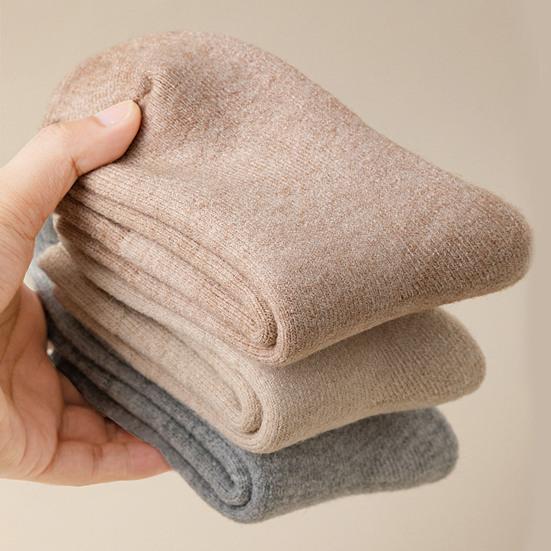 1 Pair Women Winter Socks Mid-tube Thickened Warm Soft Plush No Odor Solid Color High Elasticity Anti-slip Sweat-absorption Anti-shrink Sports Socks