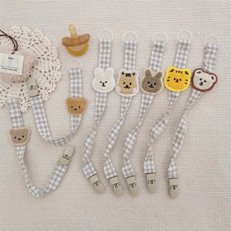 Stylish Newborn Pacifier Holder with Bear Rabbit Decorations Cloth Wood Pacifier Clip Gift for Baby Showers & Birthdays