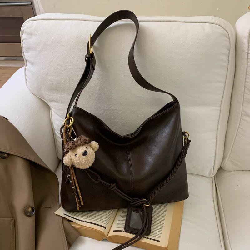 Large-capacity Retro Bag, New Fashionable and High-value Tote Bag, Textured Casual Shoulder Bag for Women