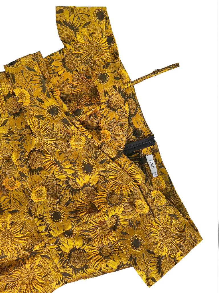 Dvoudílné sady pro ženy Top s volnými rameny a peplum lemem a síťovaná áčková sukně s květinovým žakárem na koktejlovou párty a speciální příležitost