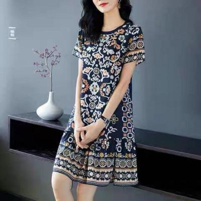 Vestido de longitud media con estampado retro, manga corta y corte holgado para primavera y verano