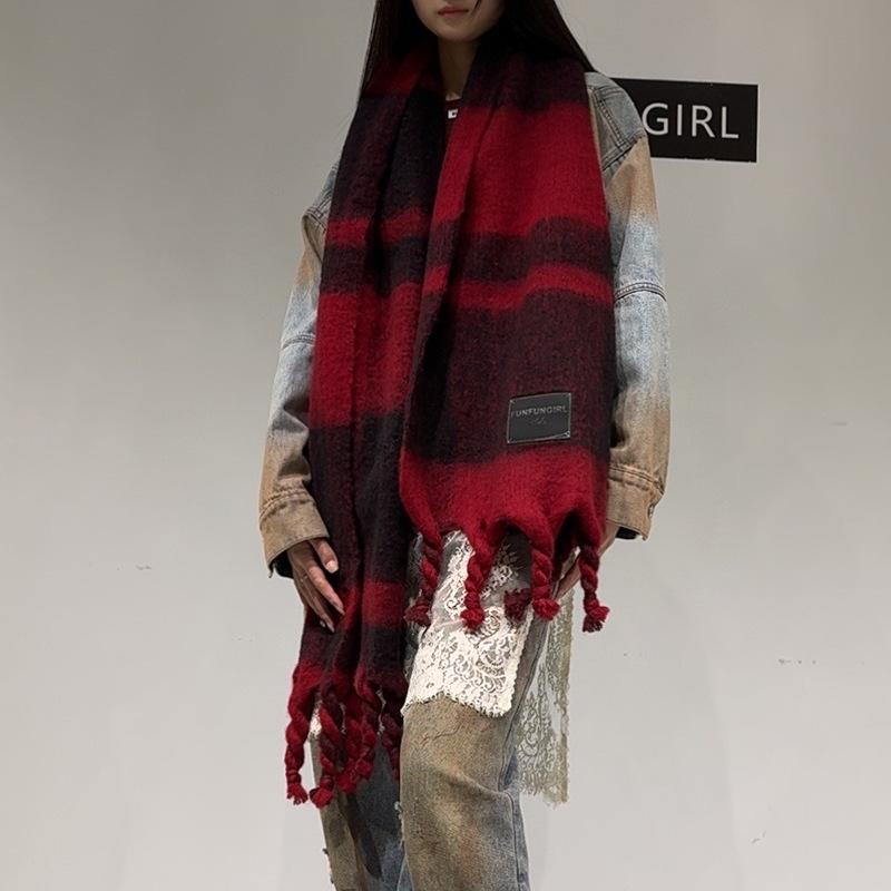 Autumn and Winter New Scarf Women's Atmosphere Contrasting Color Plaid High-end Sense Warm Scarf Thickened Handmade Fringed Shawl Scarf
