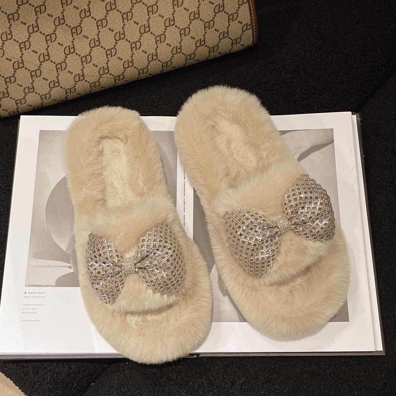 

Bow-tie fluffy slippers women s outer wear 2024 autumn and winter new round head plush warm casual flat-bottomed indoor slippers 40 хакі