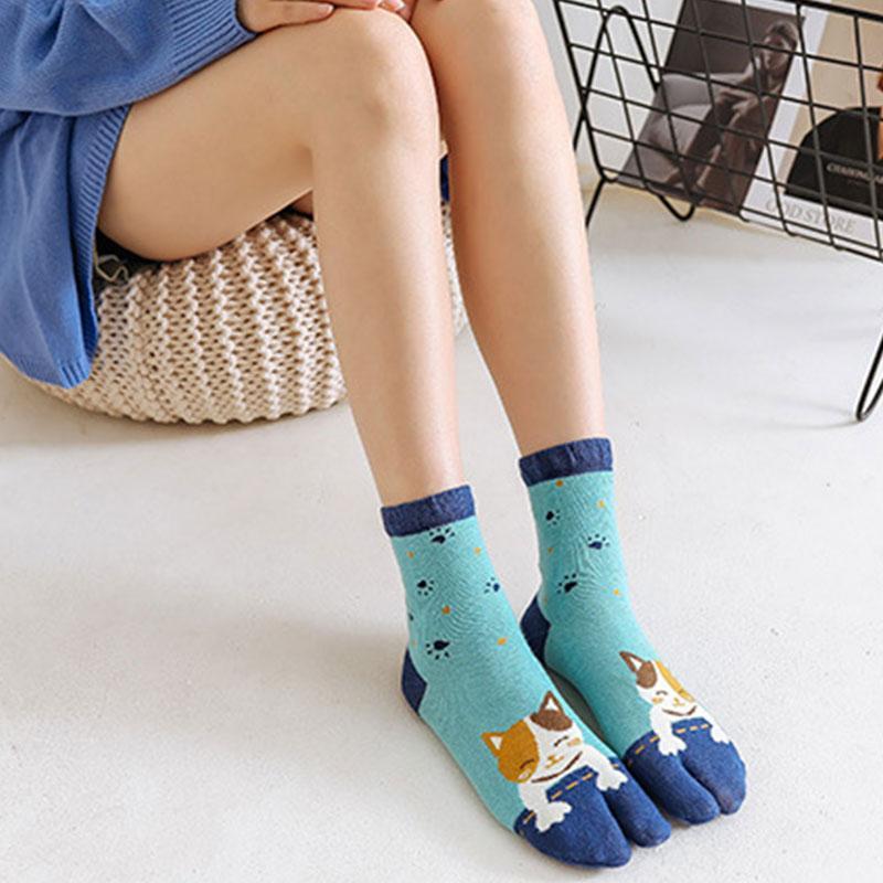 Two toed socks Women's cotton mid tube autumn and winter cartoon animal sweat absorbing warm Women's socks split toe socks
