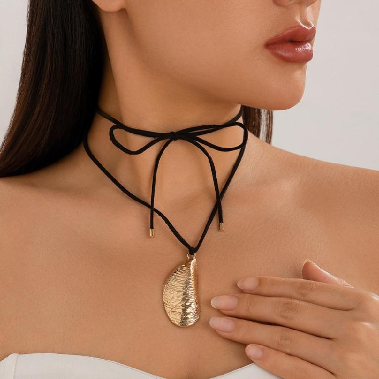 Anspruchsvolle Wassertropfen-Halskette mit verstellbarem Metallanhänger Choker-Kette für modebewusste Frau