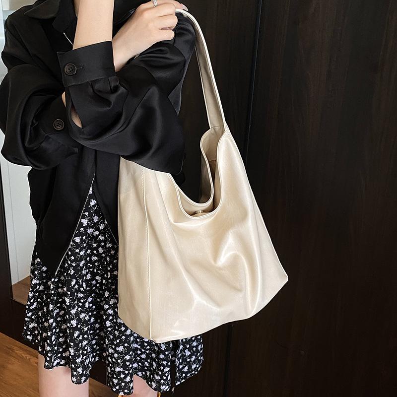 Retro Large-capacity Tote Bag Women's Spring New Trendy Fashion Shoulder Bag Versatile Bucket Bag