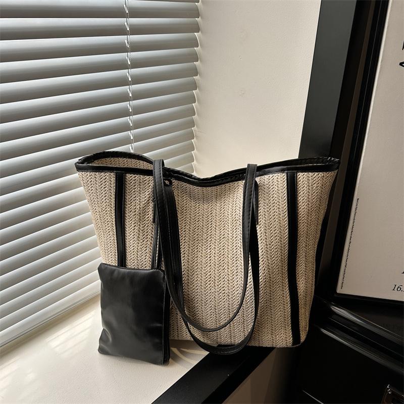 Модная повседневная однолямочная нишевая сумка-тоут высокого качества, трендовая, минималистичная чёрный