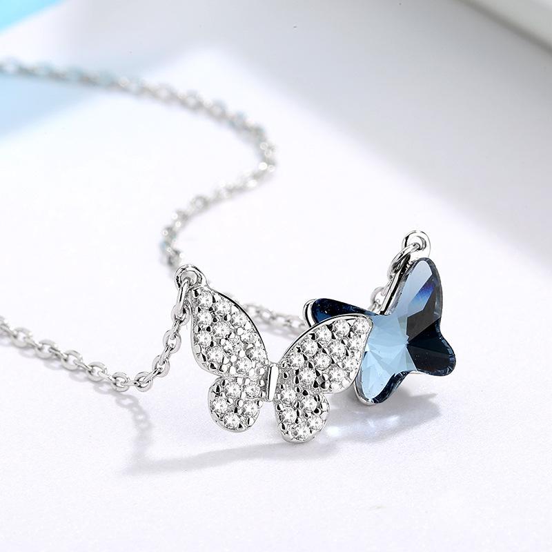 

Ladies Elegant Rhinestone Color-matching Butterfly Pendant Necklaces one size срібний