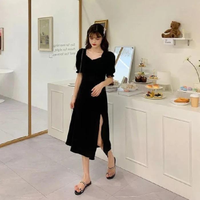 Black Dress Women's Summer New Hepburn Style Temperament Square Neck Split-ended Bubble Sleeves French Retro Skirt