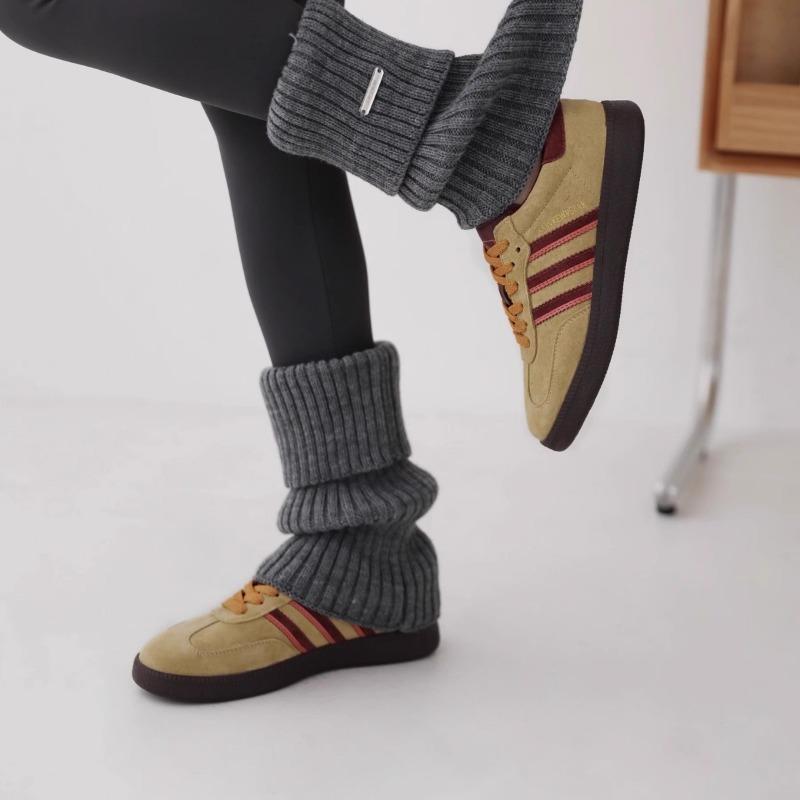 Retro Women's Leather Soft-soled White Shoes Spring New Flat-soled Sports and Leisure Board Shoes Women