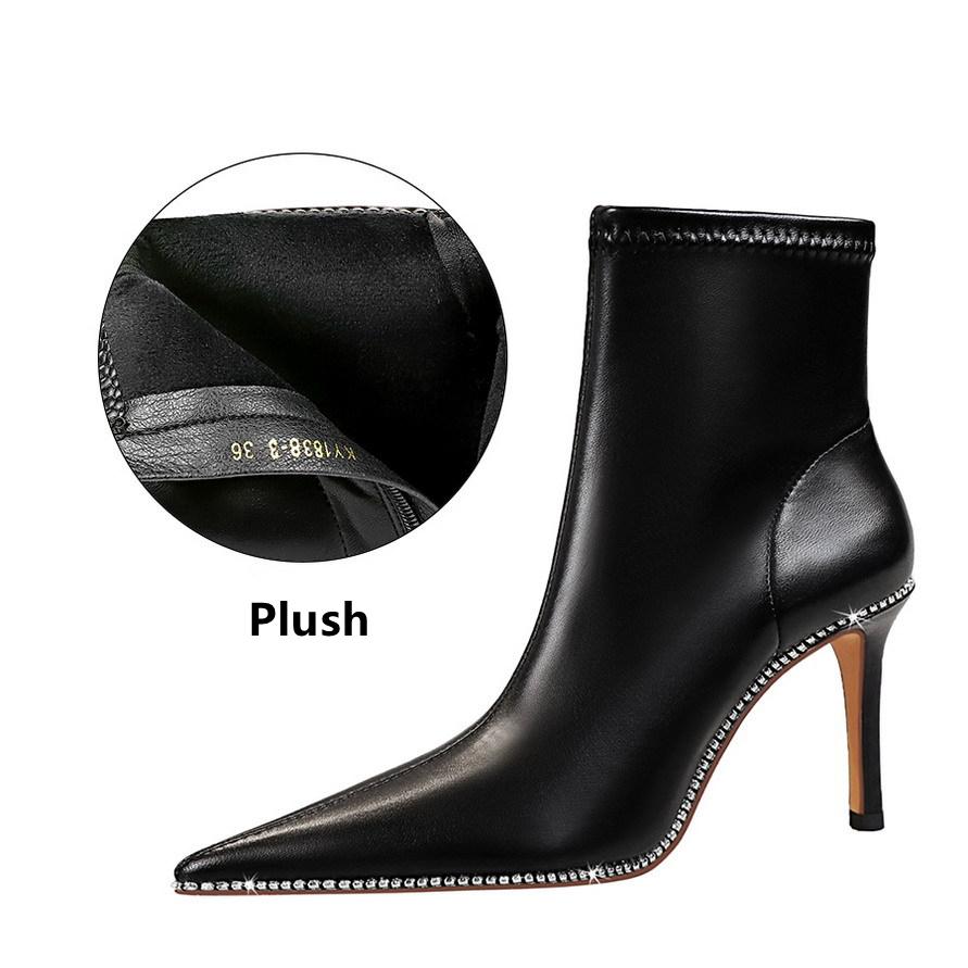 Женские модные короткие ботинки на тонком каблуке высоком каблуке и боковой молнии со стразами в европейском и американском стиле 42 теплый черный 3873₽