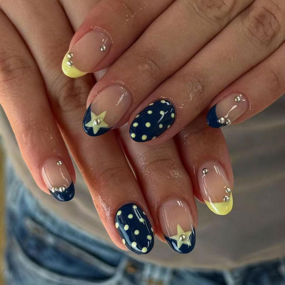 24pcs Oval Star Polka Dot Nail Stickers, Acrylic , Perfect Fit, Set Includes: 1pc Jelly Gel And 1pc Nail File. Short Nai