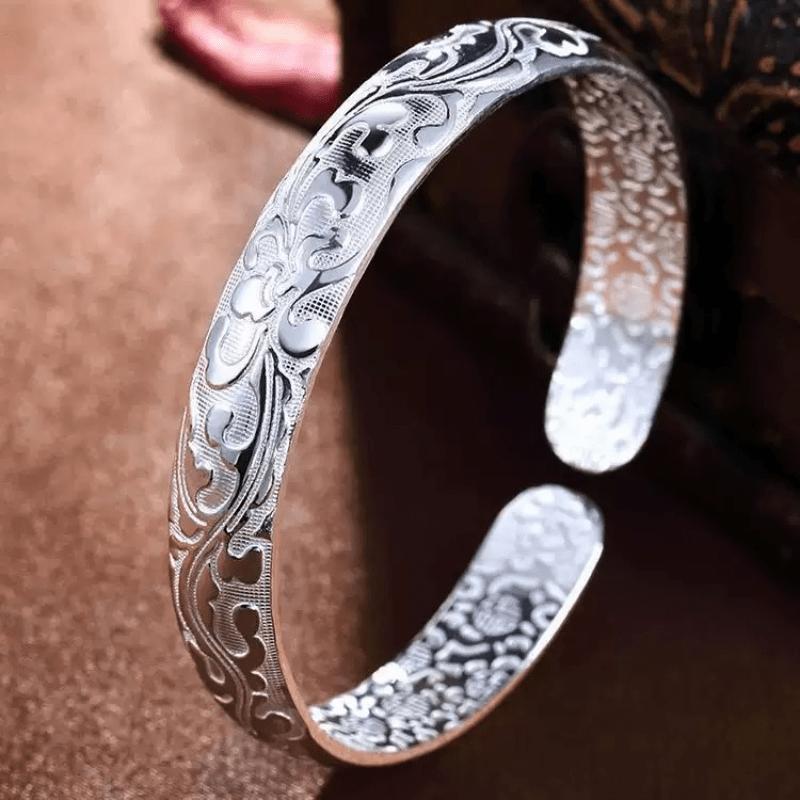 Stainless steel bracelet for women, floral pattern open bracelet, fashionable retro open bangle, adjustable bracelet for ladies Floral Open Bangle
