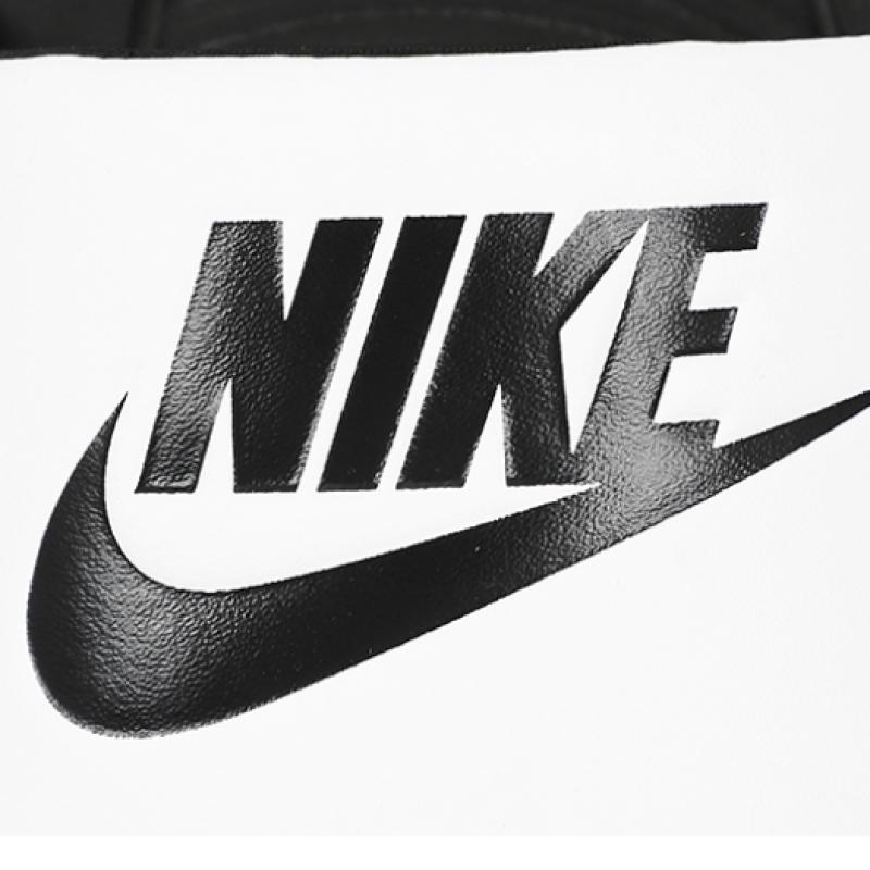 Nike Diapositive Victory One