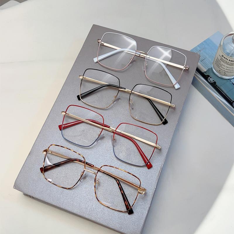 Vintage Square Glasses New Stylish Oversized Korean Style Eyewear Trendy Luxury Design Blue Light Blocking Optical Frames