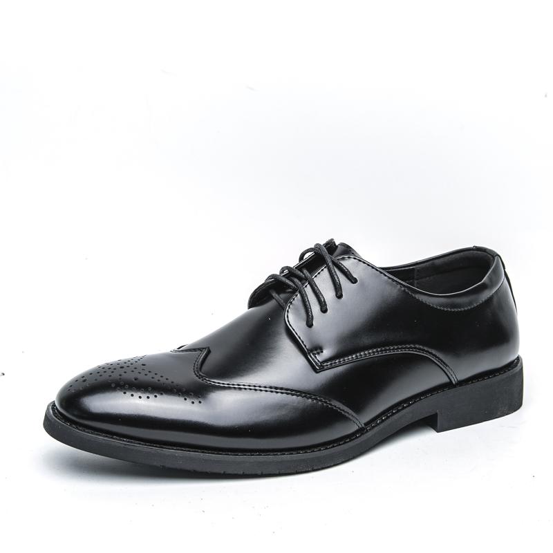 Fashion Official Website Hot Selling Men's Brogue Shoes Pointed Trendy Banquet Dress Shoes Retro Brown Men's Business Leather Shoes